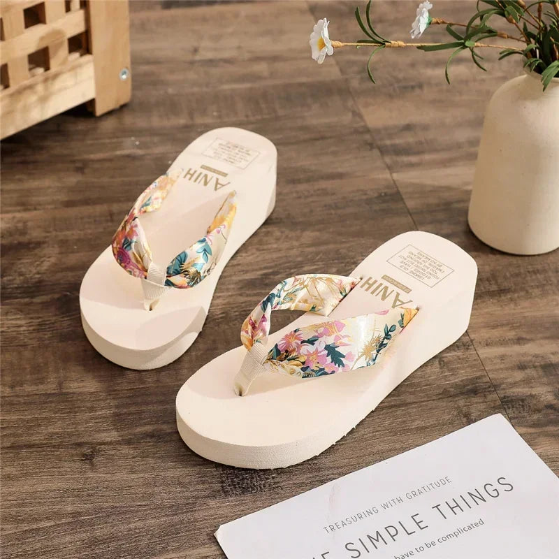 Chinelo Slide Femininos com Salto Wedge – Conforto e Estilo para o Outono e Primavera